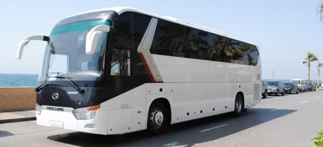 luxury-bus-rental-dubai-2 luxury-bus-rental-dubai-2